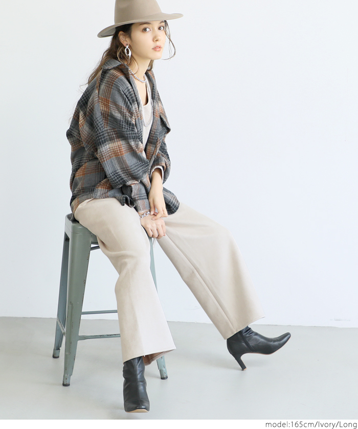 赤埴奈津子さん ストレート リラックスパンツ スエード ドロスト マキシ丈 ボトムス 光沢 なめらか つや感 ガウチョパンツ コカ COCA coca ＣＯＣＡ